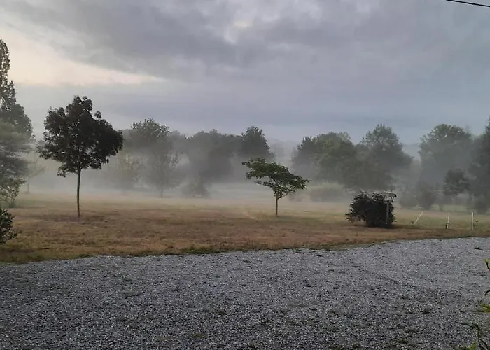 Perisse, Le Petit 아파트 Libaros